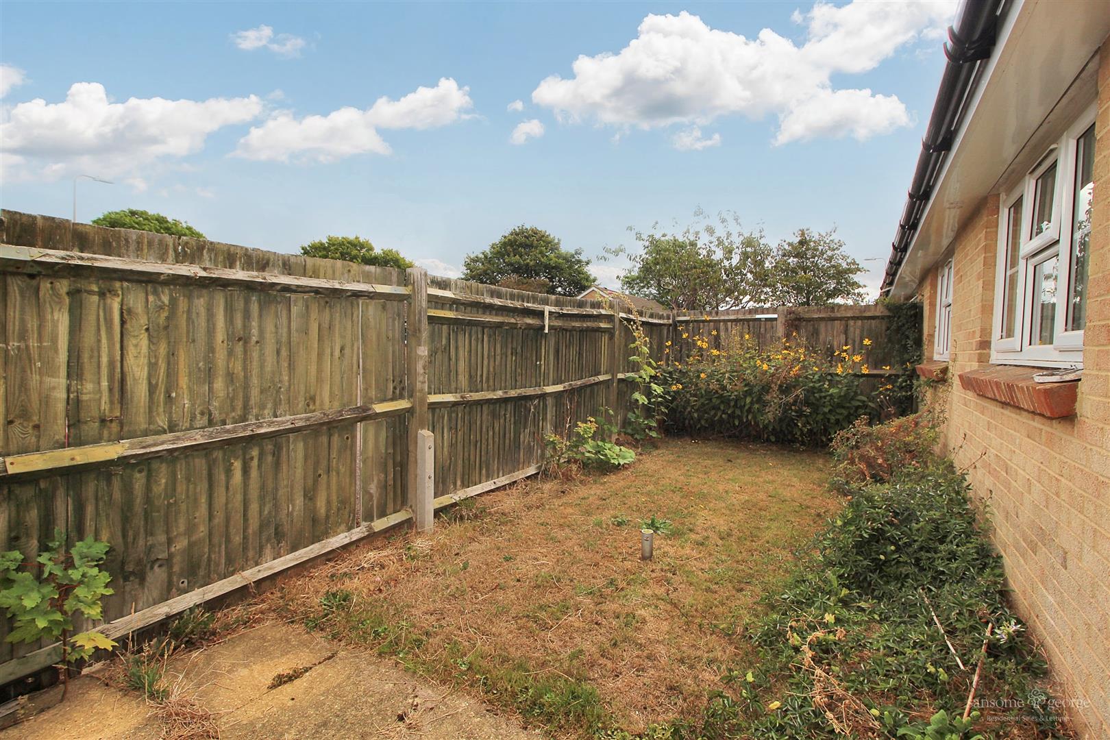 Condor Close, Tilehurst, Reading